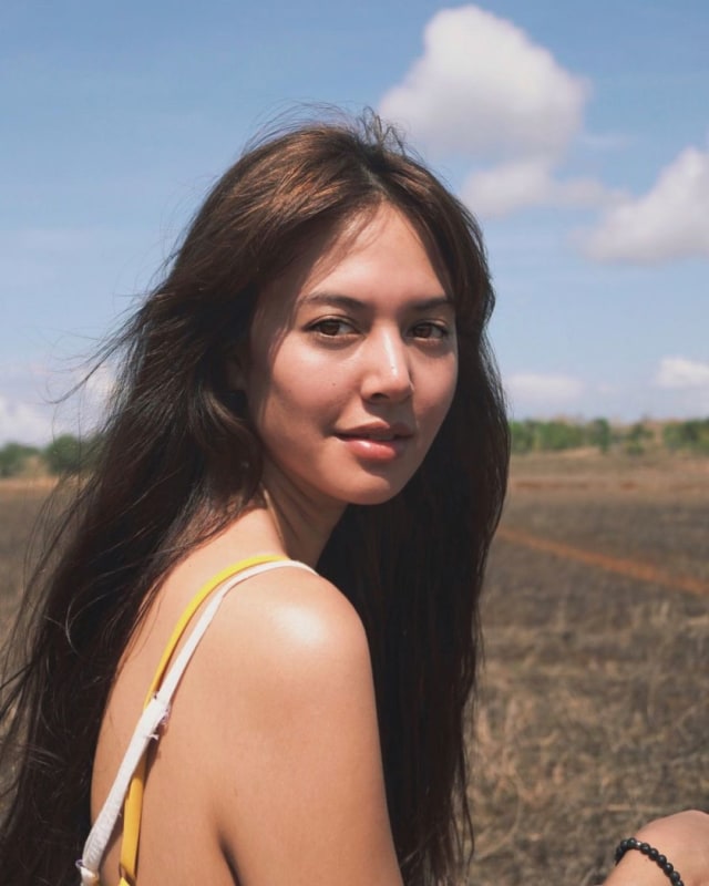 Pesonanya Alami, 7 Potret Natural Aurelie Moeremans Tanpa Makeup (155446)