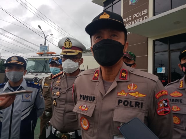 Dirregident Korlantas Polri, Brigjen Pol Yusuf mengunjungi Pos Polisi Karanglo, Kamis (11/02/2021) sore, Foto: Rizal.