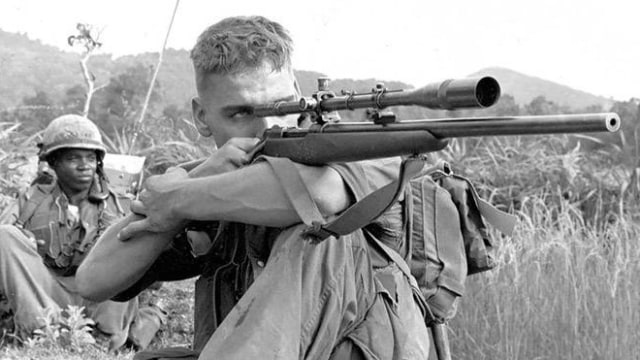 Kisah Sniper AS yang Rela Merayap Selama 4 Hari demi Menembak Jenderal Vietcong (72650)