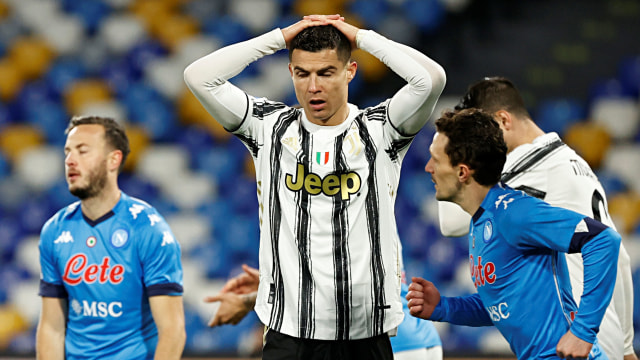 Napoli vs Juventus. Foto: REUTERS/Ciro De Luca
