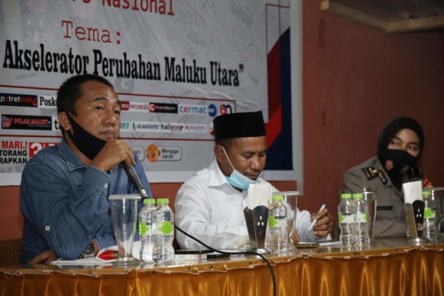Dialog publik memperingati Hari Pers Nasional (HPN) 2021, bertajuk ”Pers Sebagai Akselerator Perubahan Maluku Utara”. Foto: Glen Ipi