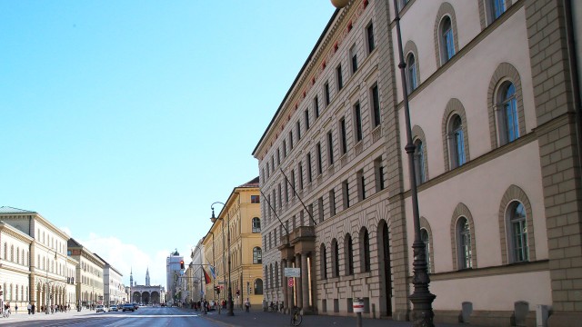 Gedung Ludwigstrasse 21 di Munich, Jerman, yang dibeli pengusaha Indonesia Sukanto Tanoto seharga Rp 6 triliun. Foto: Getty Images