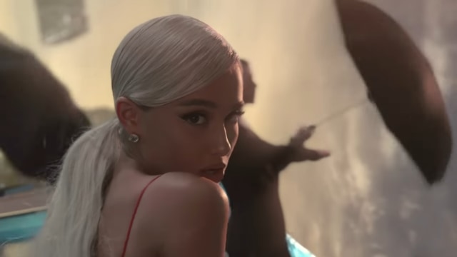 Melihat Perubahan Gaya Ariana Grande Sejak Remaja hingga Kini (77991)