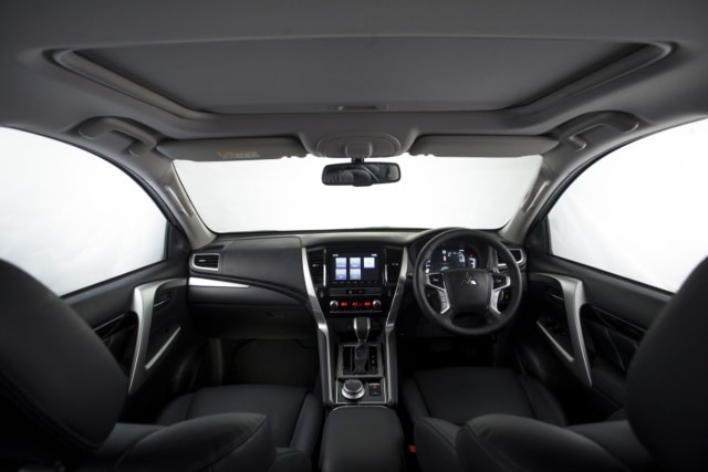 Skema Kredit Mitsubishi Pajero Sport Facelift 2021, Berapa Cicilan Bulanannya? (10582)