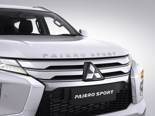 Pilihan Paket dan Harga Aksesoris Resmi Mitsubishi Pajero Sport Facelift (606341)