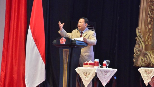 Menteri Pertahanan Prabowo Subianto menggadiri acara Rapim TNI Tahun 2021 di Gor Ahmad Yani Mabes TNI Cilangkap, Selasa (16/2). Foto: Humas Kemenhan