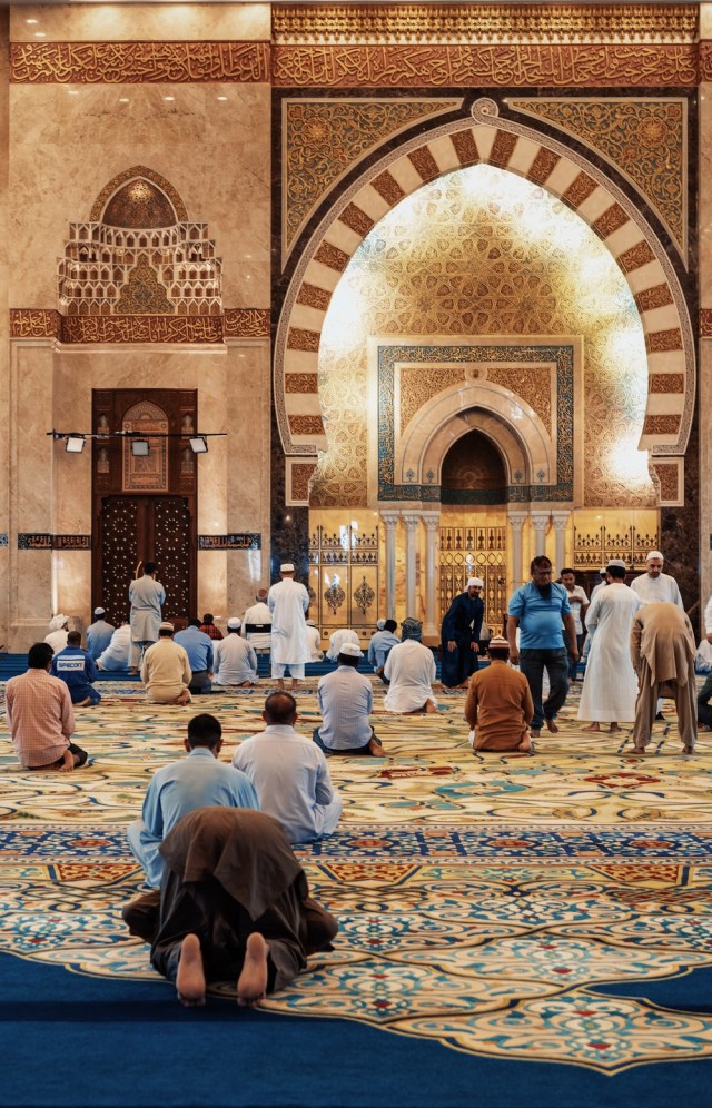 Ilustrasi sholat. Sumber: Unsplash