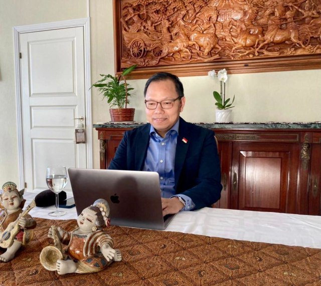 Semarak Setahun Perhimpunan Eropa untuk Indonesia Maju "Sinergi Kala Pandemi" (87838)