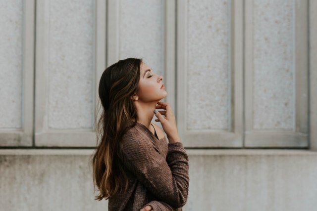 Proses Oogenesis dialami oleh wanita. Foto: Unsplash