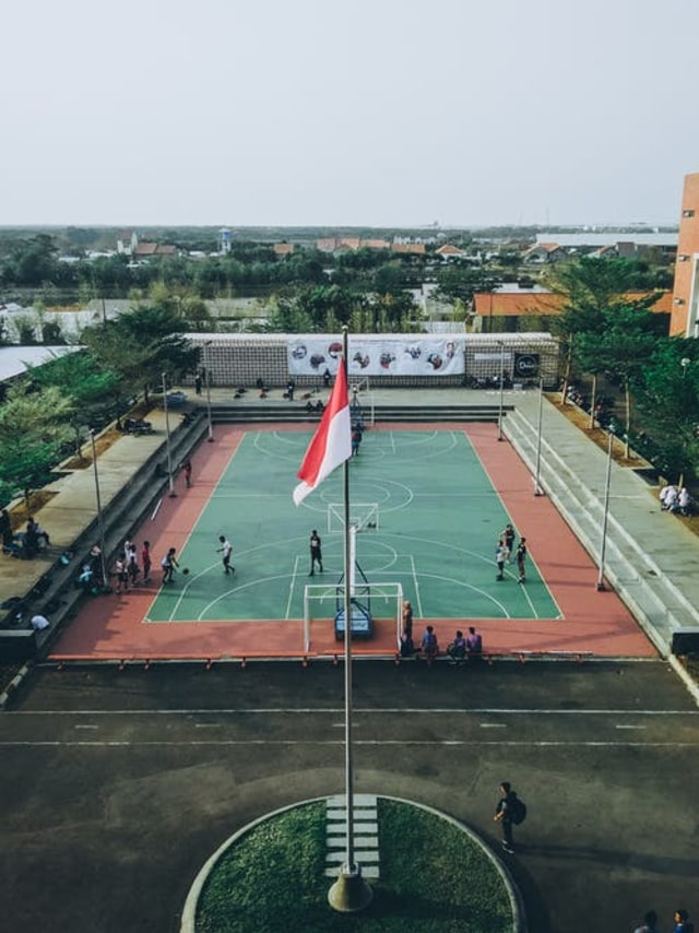 Pancasila Sebagai Pandangan Hidup Bagi Warga Negara Indonesia (64705)