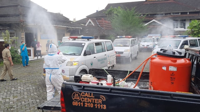 Pondok pesantren di Tasikmalaya lockdown usai ratusan santri positif corona. Foto: kumparan