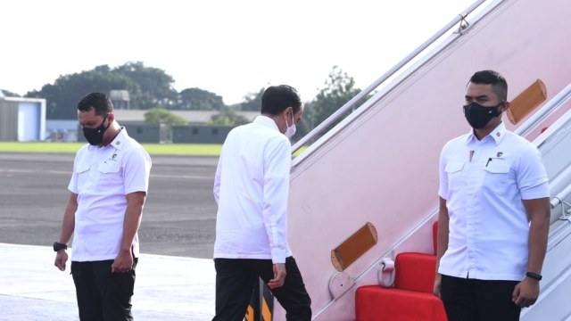 Jokowi Kembali Kunker ke Kalsel, Kini Resmikan Bendungan Tapin (2)