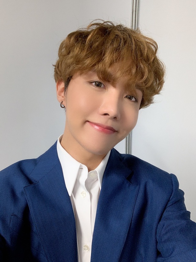 Fakta Menarik J-Hope BTS yang Berulang Tahun ke-27 Hari Ini (628)