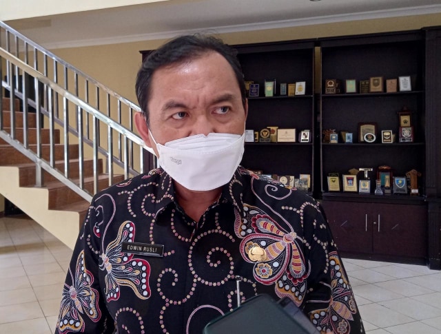 Kepala Dinas Kesehatan Kota Bandar Lampung Edwin Rusli saat diwawancarai awak media, Jumat (19/2) | Foto : Sidik Aryono/Lampung Geh