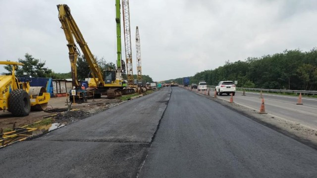 Mulai Malam Ini, Arus Lalin di KM 122 Tol Cipali yang Amblas Tak Lagi Contraflow (82227)