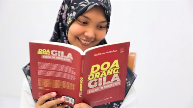 Buku Doa Orang Gila. Foto: Suparta/acehkini