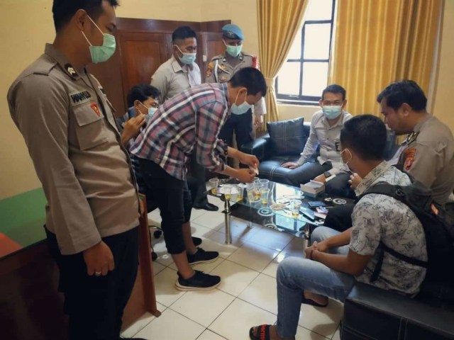 Puluhan Polisi di Lamandau Dites Urine, Hasilnya Negatif (9746)