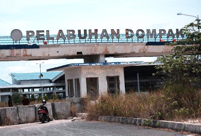 Kondisi Pelabuhan Dompak Tanjungpinang yang dana pembangunannya dikorupsi. (Foto: dok. Batamnews)