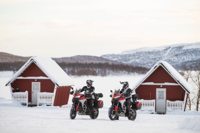 Ducati Multistrada V4 2021 di Lingkaran Arktik, Kutub Utara. Foto: Ducati