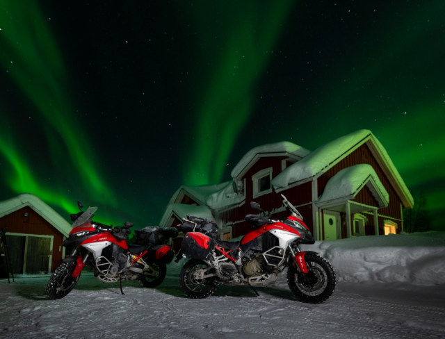 Ducati Multistrada V4 2021 di Lingkaran Arktik, Kutub Utara. Foto: Ducati