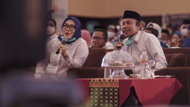 Bupati dan Wakil Bupati Mamuju terpilih, Sutinah Suhardi dan Ado Mas'ud. Foto: Dok. Istimewa