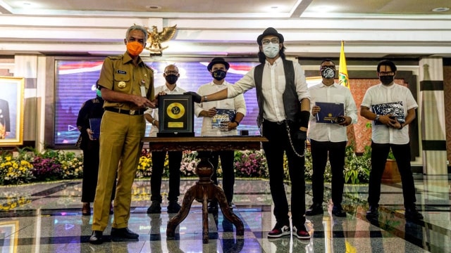 Padi Reborn Kolaborasi dengan Keluarga Alumni UGM Rilis Ulang Lagu Kagama Bhakti (34499)