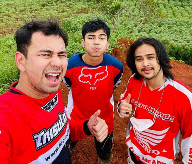 Perut Makin Melebar Ke Samping, Netizen Beri Dukungan untuk Raffi Ahmad (86215)