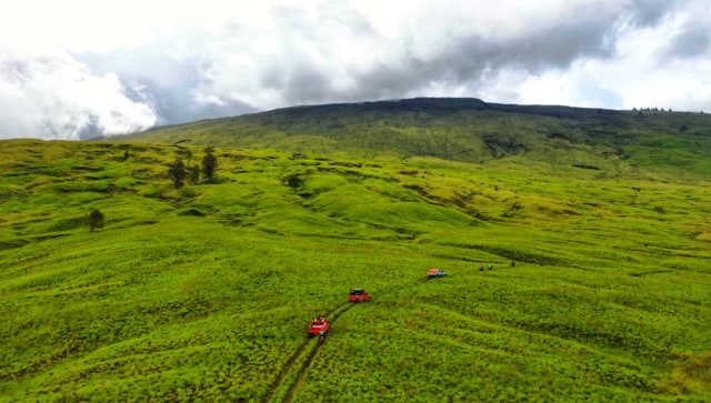 Inilah 3 Orang Eropa Pertama yang Menapaki Lereng Tambora hingga Puncak Kaldera (22017)
