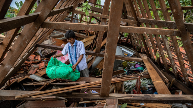 Foto: 186 Rumah di Demak Rusak Dihantam Angin Puting Beliung (60165)