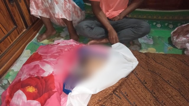 Abdul Alfir Jayansyah, anak umur 2,5 tahun asal Desa Soro Barat, Kecamatan Kempo, Kabupaten Dompu meninggal dunia karena tersengat arus listrik. Foto: Dok. Istimewa