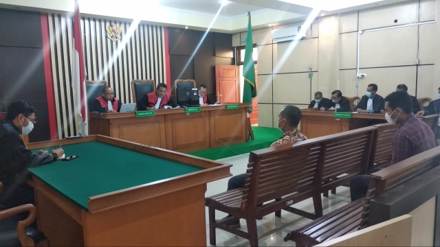 Sidang vonis kasus korupsi di pengaspalan jalan Kabupaten Tebo, di Pengadilan Tipikor  Jambi/Yovy Hasendra
