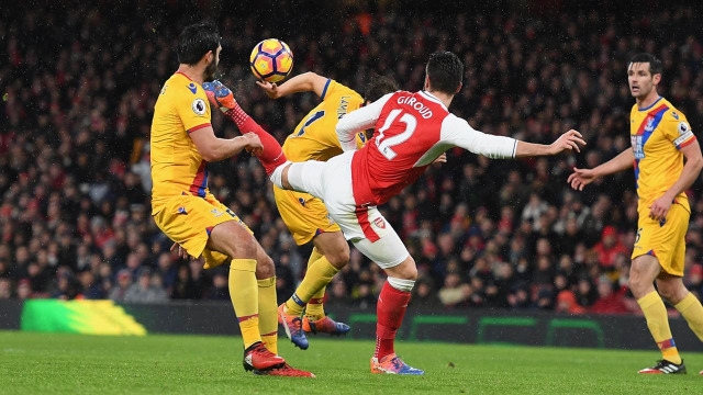Profil Jennifer, Istri Olivier Giroud yang Tetap Kuat Meski Diselingkuhi (9110)