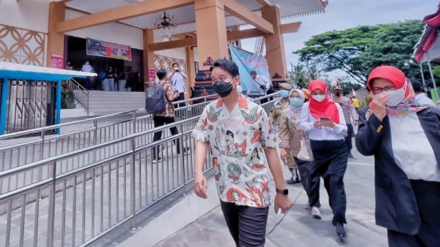 Wali Kota Solo Gibran Rakabuming Raka di Pasar Gede dan Pasar Klewer. Foto: Dok. Istimewa