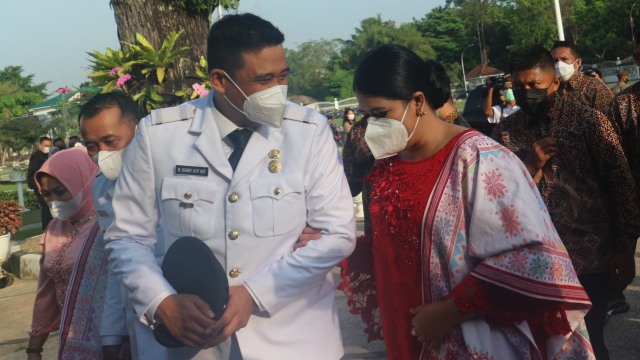 Wali Kota Medan terpilih Bobby Nasution bersiap mengikuti pelantikan di Medan, Sumatera Utara, Jumat (26/2).  Foto: Rahmat Utomo/kumparan