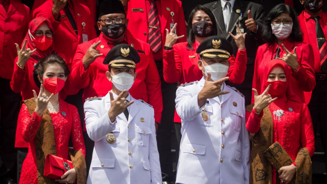 Pelantikan Gibran Jadi Walkot Solo: Jokowi Tak Hadir hingga Langsung Blusukan (692485)