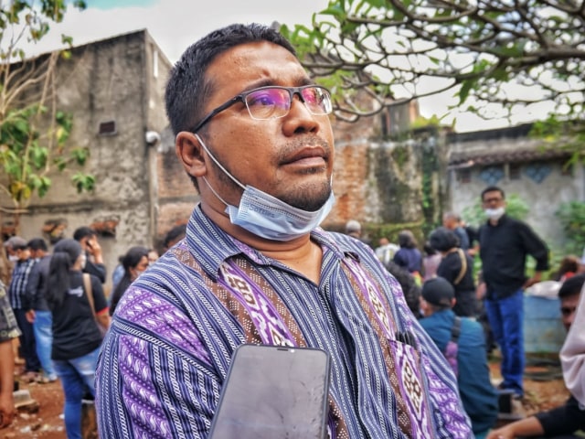 Tinggalkan 3 Orang Anak, Warga Lampung Korban Penembakan Oknum Polisi Dimakamkan (357662)