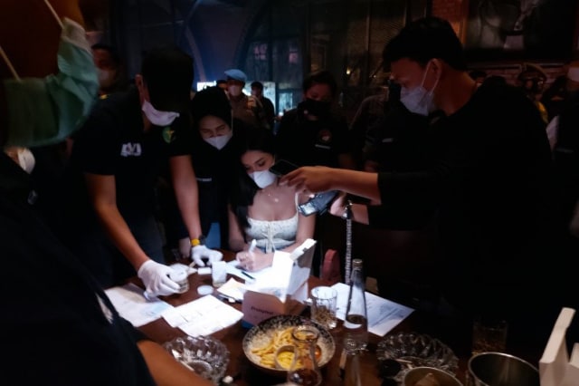 Satpol PP Tunggu Disparekraf soal Izin Brotherhood Tempat Millen Cyrus Ditangkap (110367)