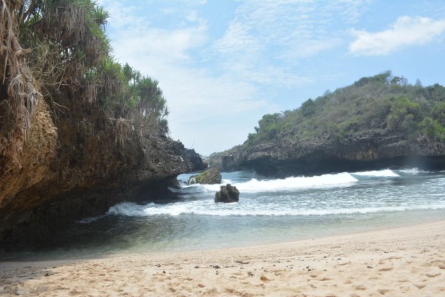 Gunungkidul, Alternatif Tempat Wisata Pantai yang Mengagumkan (22848)