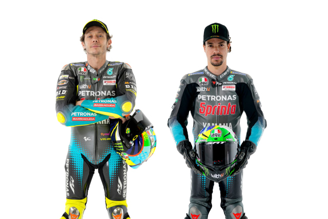 Valentino Rossi & Franco Morbidelli. Tim Petronas SRT Yamaha 2021. Foto: Twitter/@sepangracing