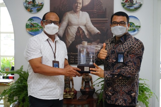 Kerja sama PLN dan PT Pelindo III Regional Jawa Tengah untuk penyediaan tenaga listrik pelabuhan, Selasa (2/3/2021). Foto: dok. PLN.