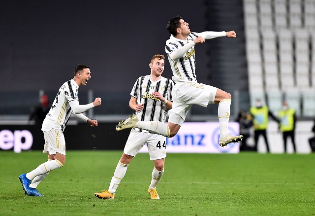 Selebrasi pemain Juventus saat melawan Spezia di Allianz Stadium, Turin, Italia. Foto: Massimo Pinca/Reuters