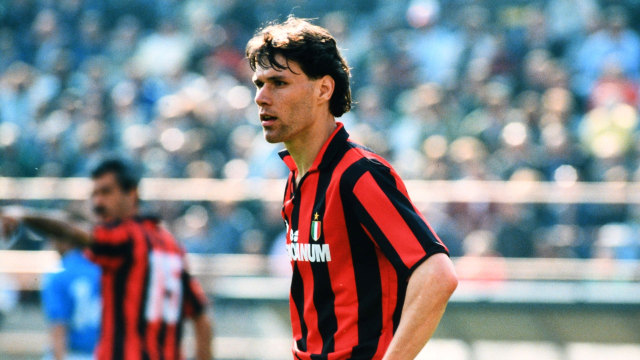 Cetak 4 Gol di Debut Liga Champions, Pemain Ajax Ini Sejajar Marco Van Basten (104508)