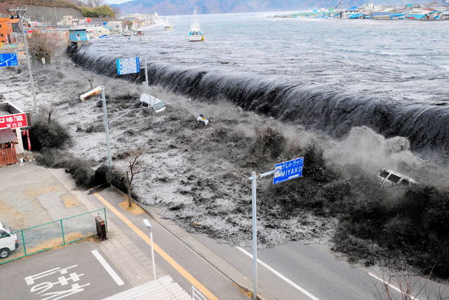 Cerita JK Bantu Evakuasi WNI Saat Gempa dan Tsunami Besar di Jepang pada 2011 (350499)