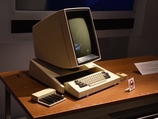 Ilustrasi sejarah komputer dan perkembangannya. Foto: Insider
