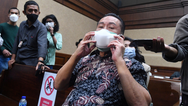 Terpidana kasus cessie Bank Bali Djoko Tjandra sebelum menjalani sidang tuntutan di Pengadilan Tipikor, Jakarta, Kamis (4/3). Foto: Sigid Kurniawan/ANTARA FOTO