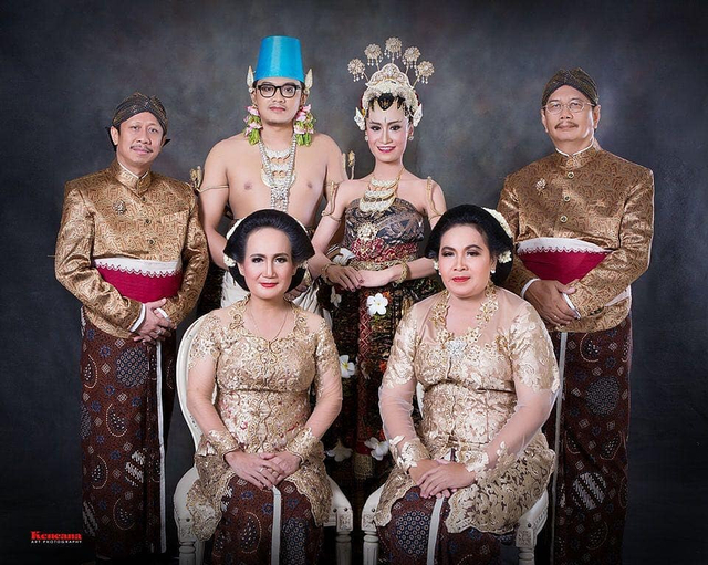 Ilustrasi pakaian adat Yogyakarta Foto: instagram.com/bungakinasih_weddingorgan