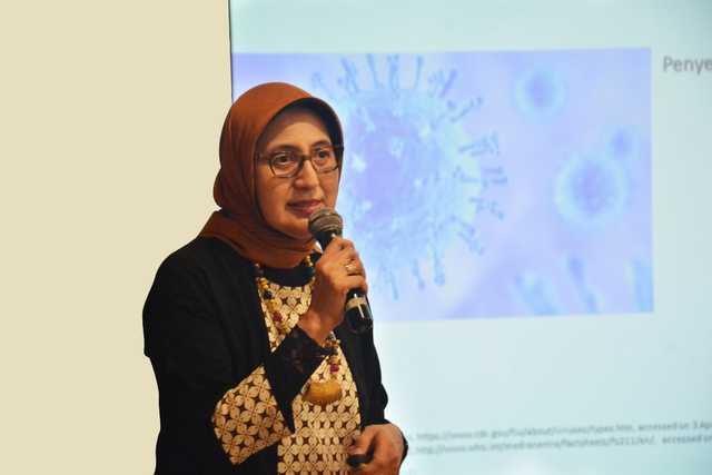 Prof. Dr. dr. Iris Rengganis, SpPD, KAI, FINASIM, Ketua Tim Advokasi Vaksinasi COVID-19 PB IDI menegaskan pentingnya kelompok masyarakat lansia untuk segera mendapatkan vaksinasi. 