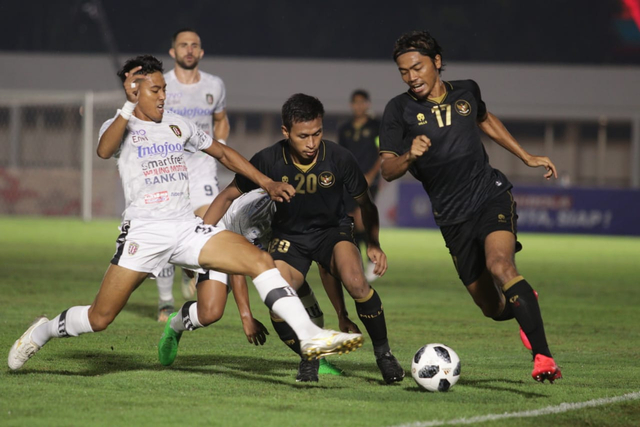 Timnas U-23 vs Bali United. Foto: Dok. PSSI