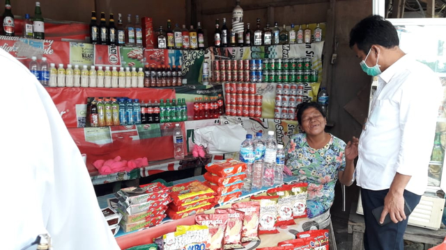 Pelebaran Jalan di Simpang Barelang, Batam, Pedagang Kaki Lima Digeser (437190)