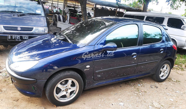 5 Pilihan Mobil Bekas Rp 50 Juta, Ada SUV dan Merek Eropa! (281163)